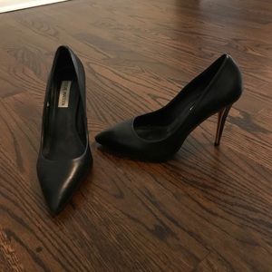 Steve Madden black heels